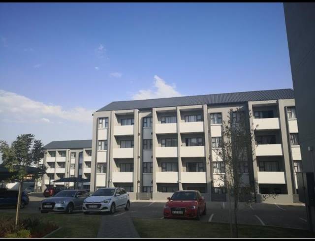 2 BEDROOM APARTMENT RENTED IN HALFWAY GARDENS